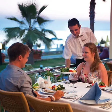 Üdülőközpont Star Park 5*